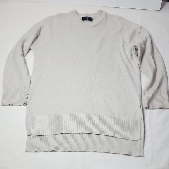 Tahari T Size Medium Grey Sweater 3/4 Sleeve - Picture 1 of 8